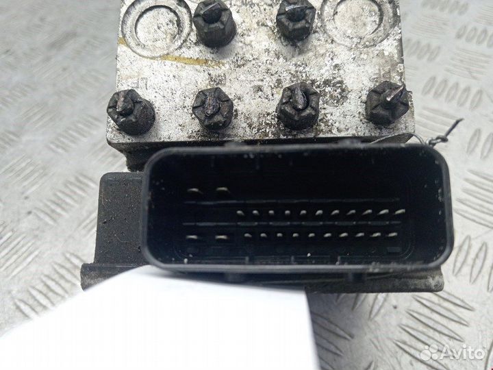 Блок ABS для Opel Vivaro A 93863443