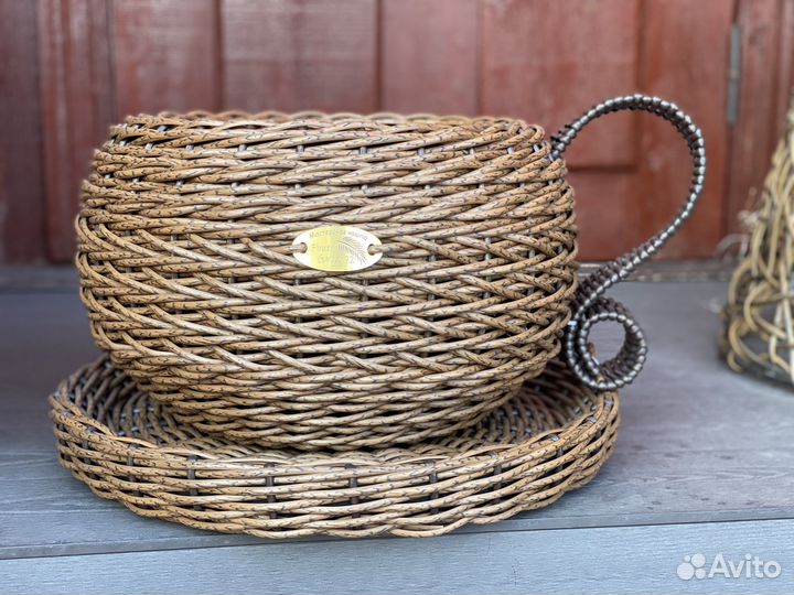 Кашпо уличное для цветов