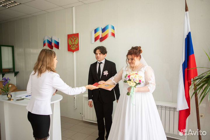 Свадебное платье