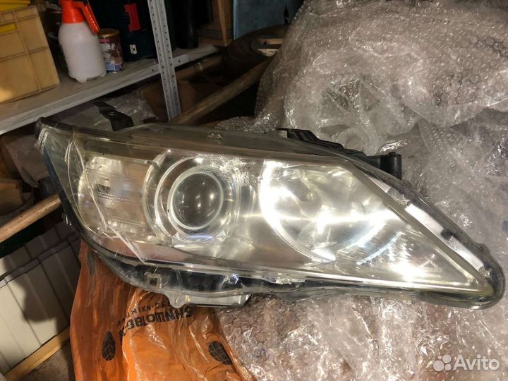 Фара правая на toyota camry 50
