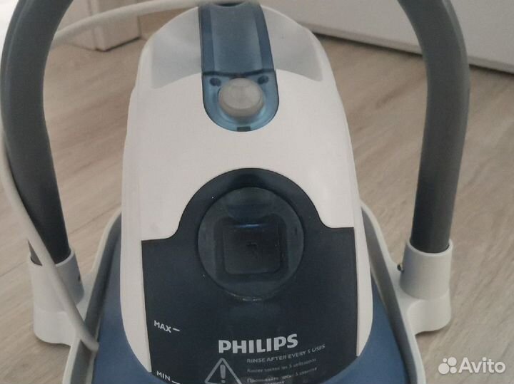 Отпариватель для одежды вертикальный