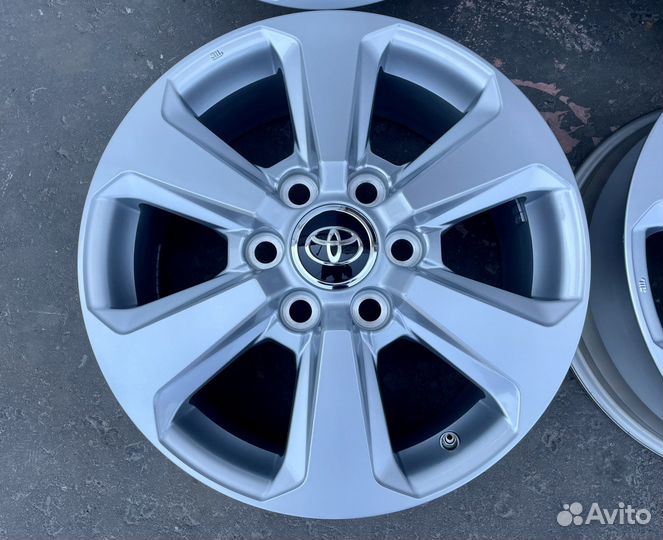 Оригинальные диски Toyota LC300 2023г r18 6/139.7