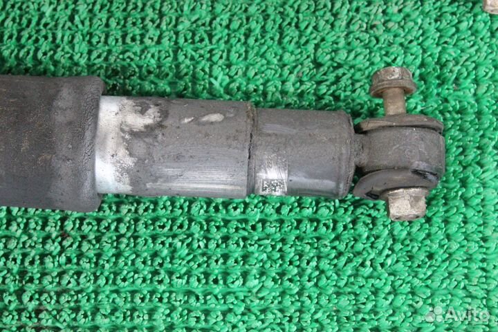 Амортизаторы задние пара Cadillac Escalade GMT900