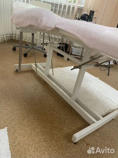 Косметологическое кресло кушетка