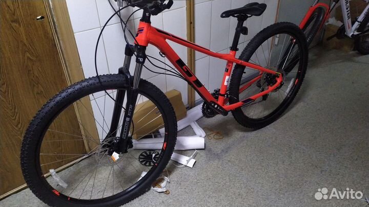 Велосипед GT новый 29