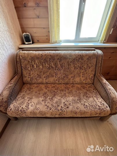 Диван и кресло