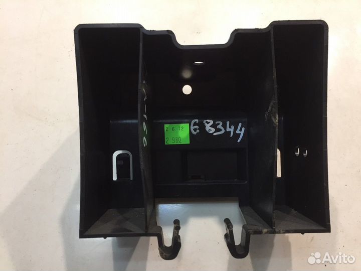 Кронштейн багажника (Mercedes-Benz M-class W166)