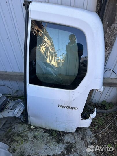 Дверь багажника