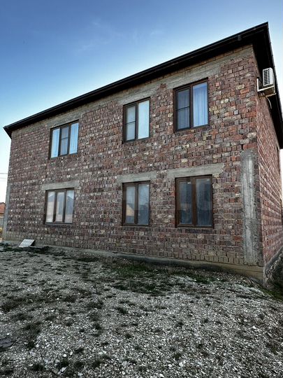 Дом 240 м² на участке 5 сот.