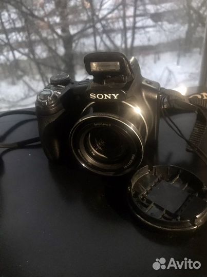 Компактный фотоаппарат