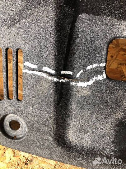 Кожух замка капота Lexus RX