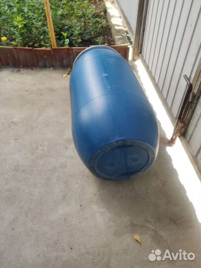 Бочка пластиковая 180 литров