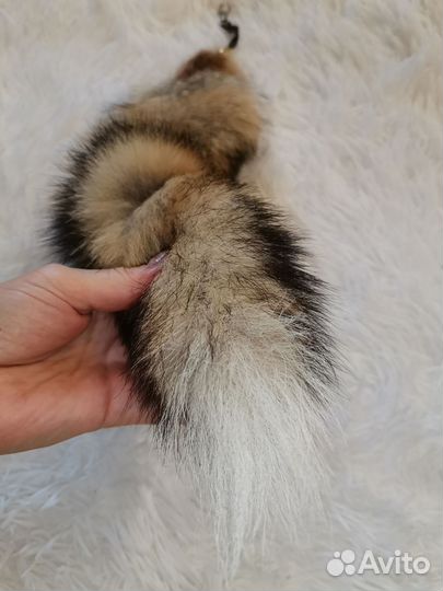 Новый натуральный хвост песца на карабине