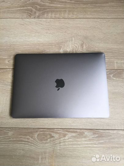 MacBook Pro 13(2019), 256 гб