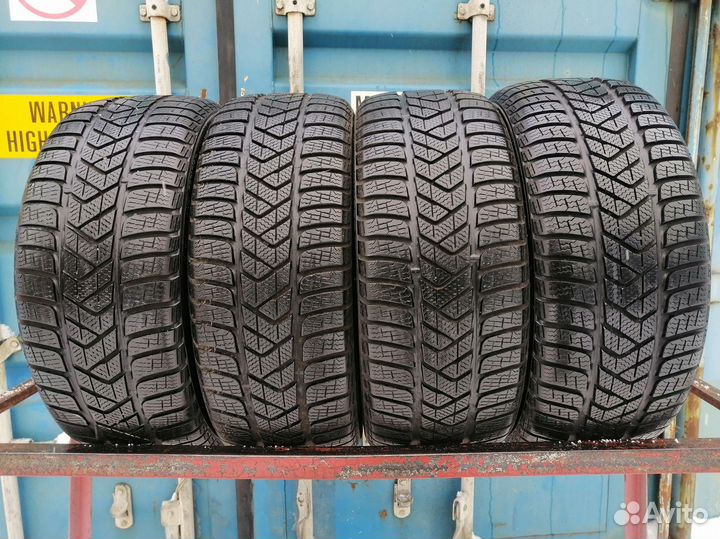 Pirelli Winter Sottozero 3 225/40 R18 92V