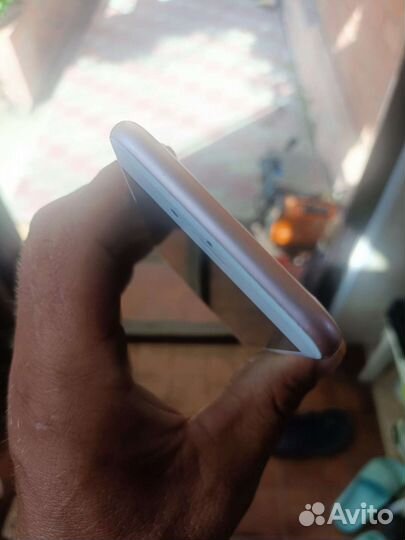 Телефон iPhone 7 128gb
