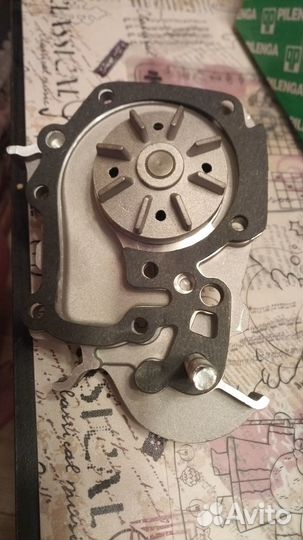 Водяная помпа для рено logan 1,6 и 1,4 8-клапаные