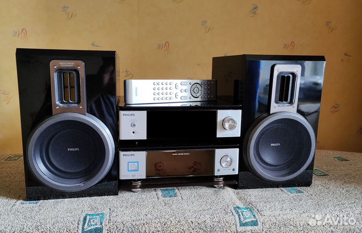 Музыкальный центр Philips MCD716