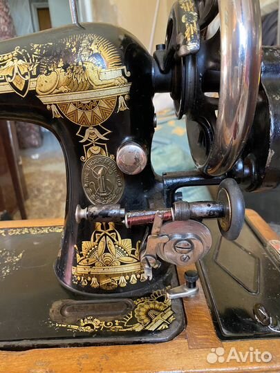 Швейная машина зингер ручная