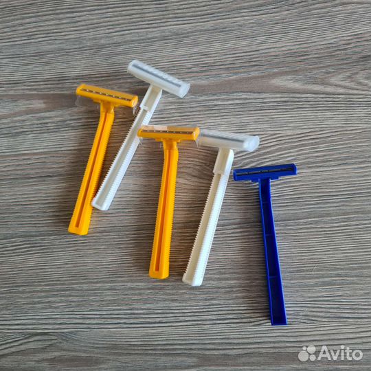 Бритвы одноразовые (цена за 5 штук )