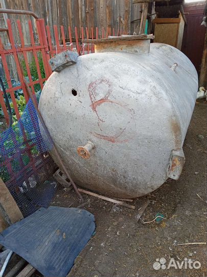 Ёмкость 1.800куба