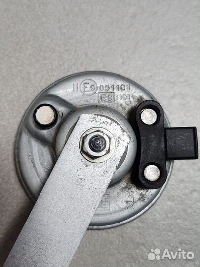 Звуковой сигнал Лада Веста