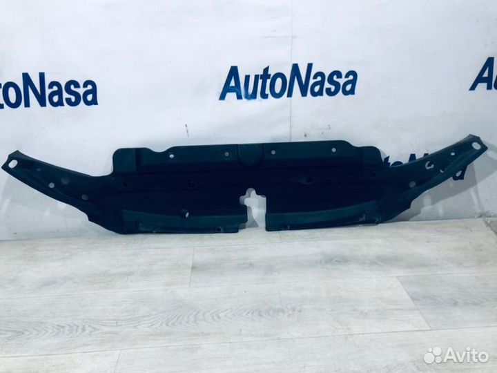 Накладка бампера передняя Toyota Land Cruiser