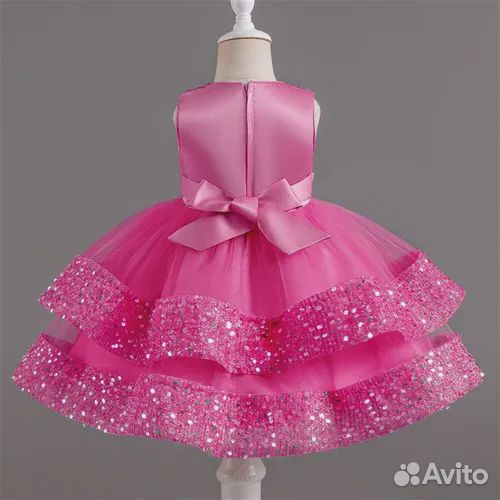 Платье праздничное новое на рост 116/122 см