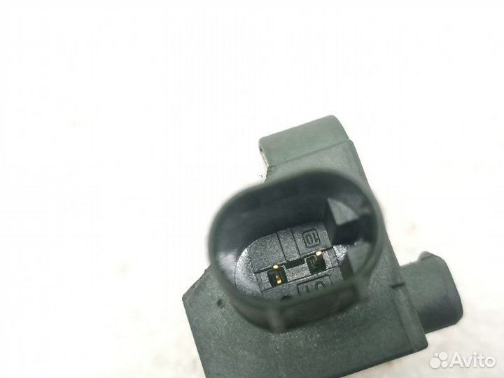 Датчик удара Mercedes-Benz C-Class W204