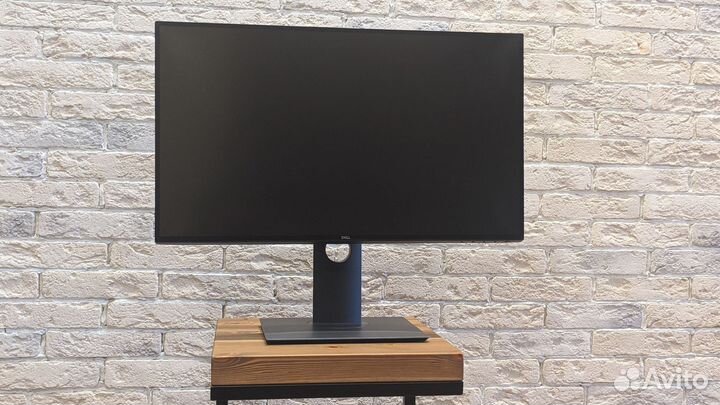 Монитор Dell