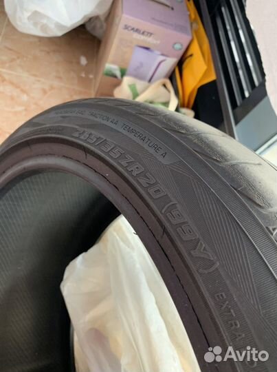 Yokohama Advan Sport V105 265/35 R20