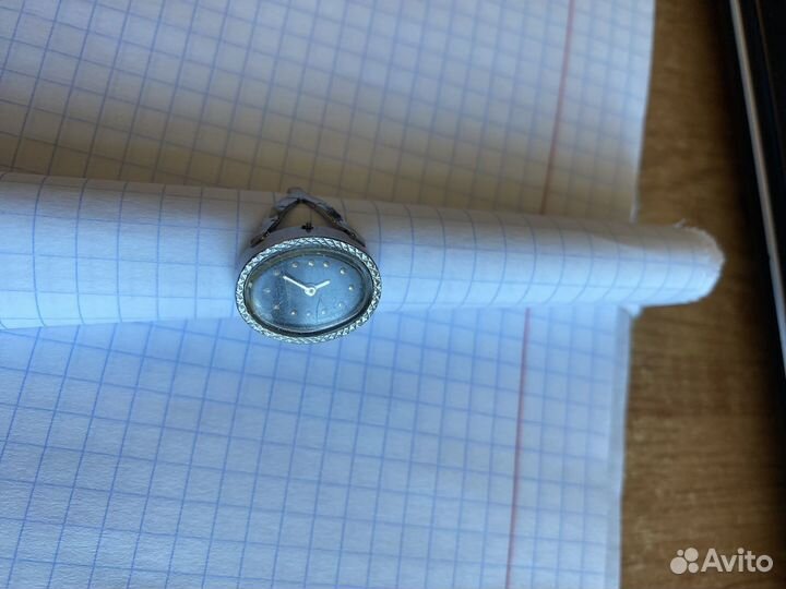 Часы кольцо Чайка