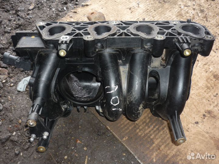 Впускной коллектор Рено Логан