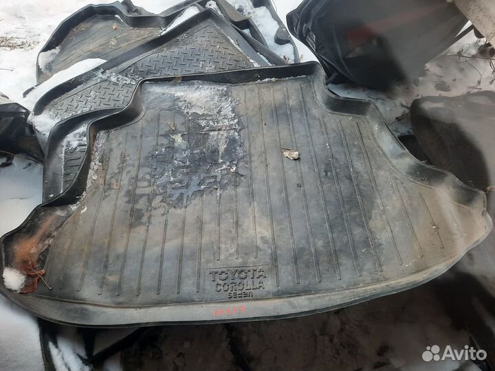 Коврик багажника резиновый toyota corolla 120