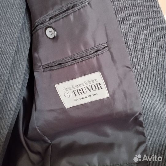 Мужской костюм 50р. truvor
