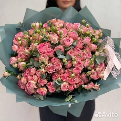 Живые цветы букеты кустовые пион.розы с доставкой