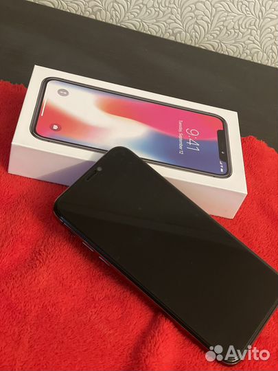 iPhone X, 64 ГБ