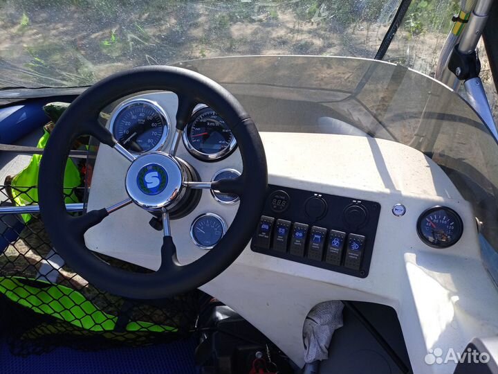 Лодка Риф Тритон 420Ф с мотором Ямаха 30 2т