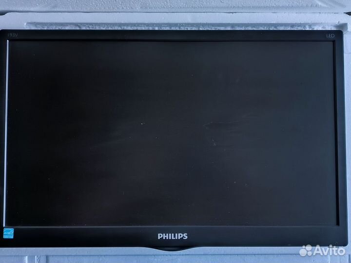 Монитор для компьютера Philips 193V5L