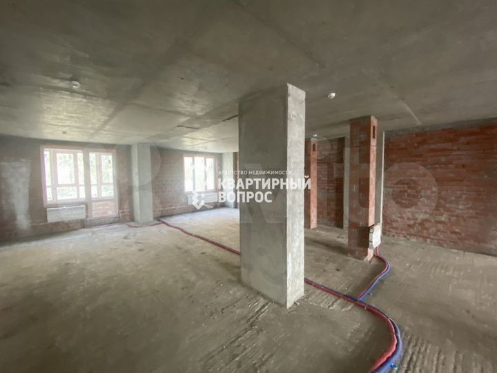 3-к. квартира, 146 м², 2/10 эт.