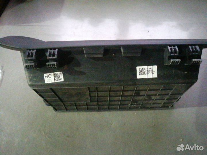 Бардачок Hyundai Solaris 2 седан 1.6 G4FG 2017