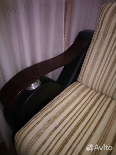 Продам диван и 2 кресла