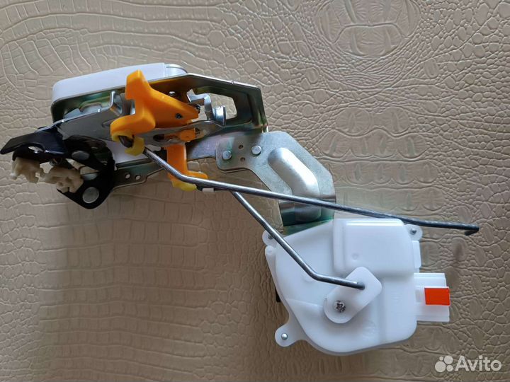 Центральный замок на Део Матис