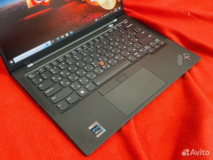 Lenovo ThinkPad X1 Carbon Gen 9