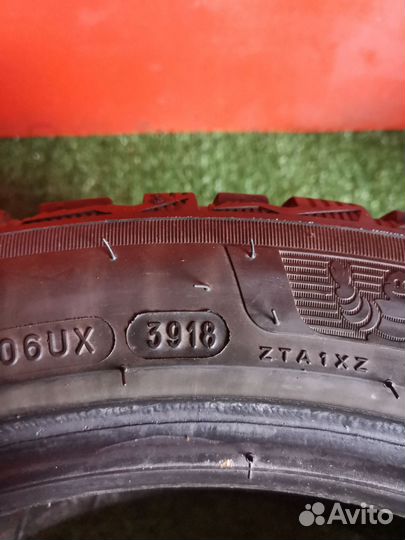 Michelin X-Ice North 4 225/45 R17 94T