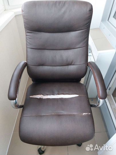 Офисное/компьютерное кресло