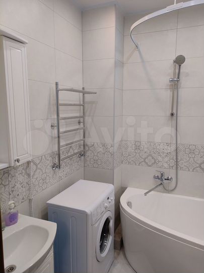 2-к. квартира, 54 м², 2/8 эт.
