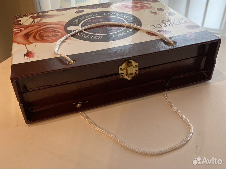 Кофейный набор на 6 персон в подарочном чемодане