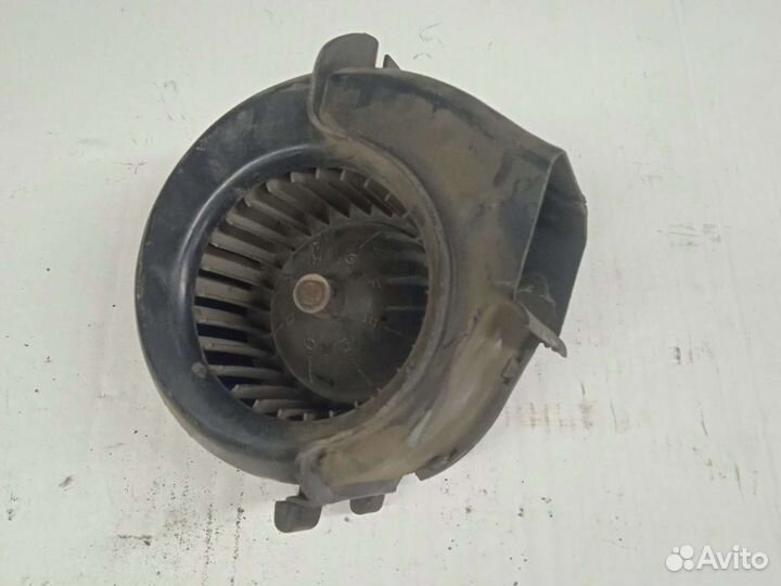 Вентилятор отопителя Пассат Б2