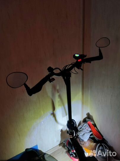 Самокат взрослый электрический бу